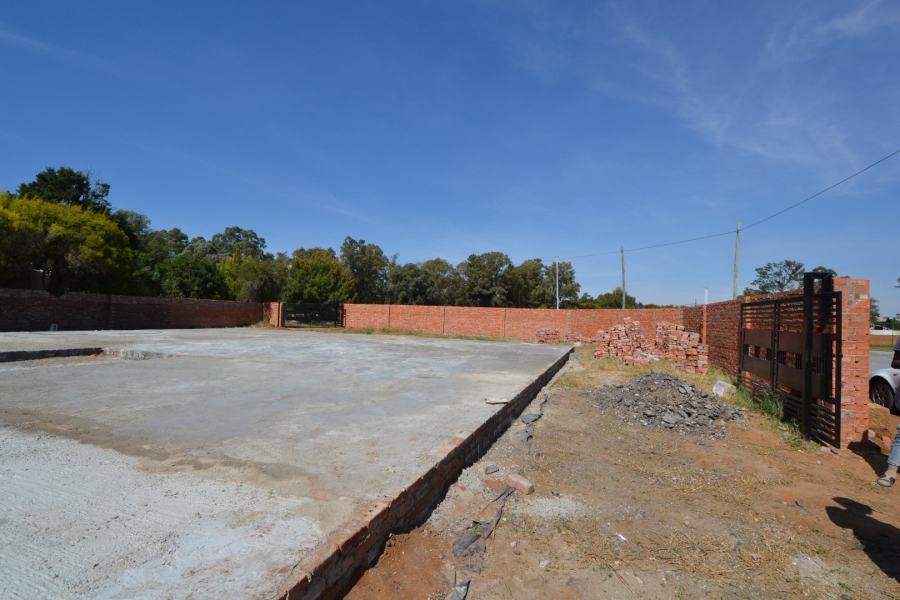 Commercial Property for Sale in Residentia Free State